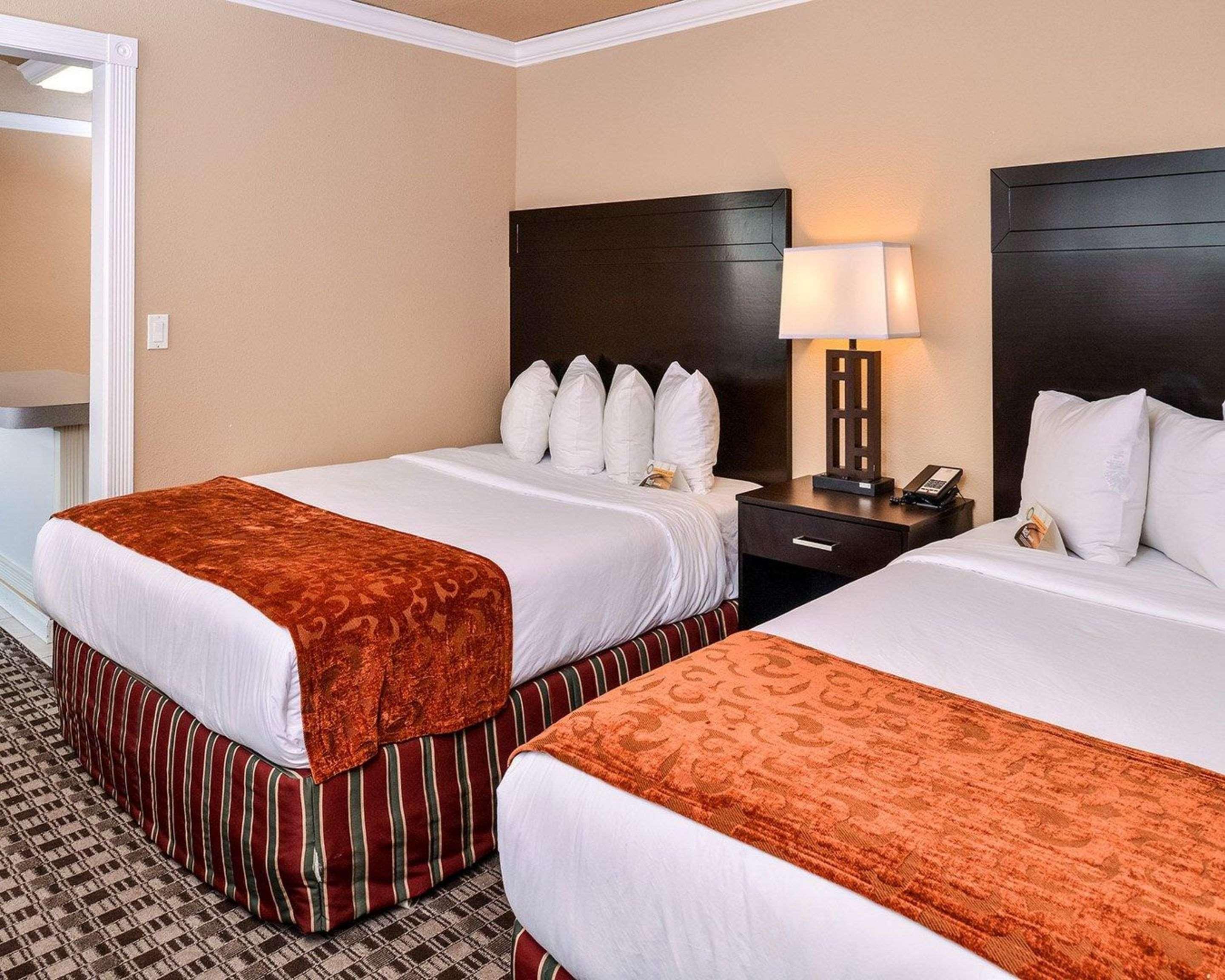 Quality Hotel, - Seattle