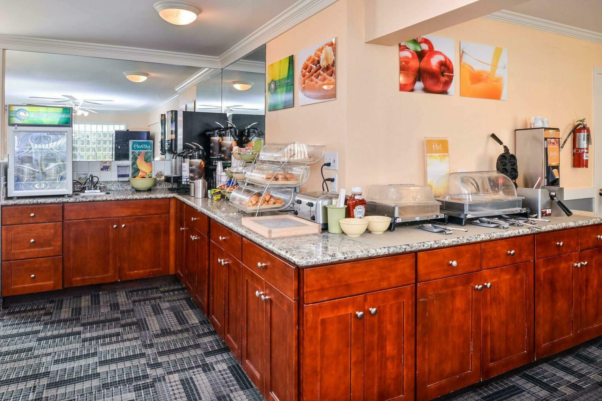 Inn Quality Hotel, - Seattle 3*