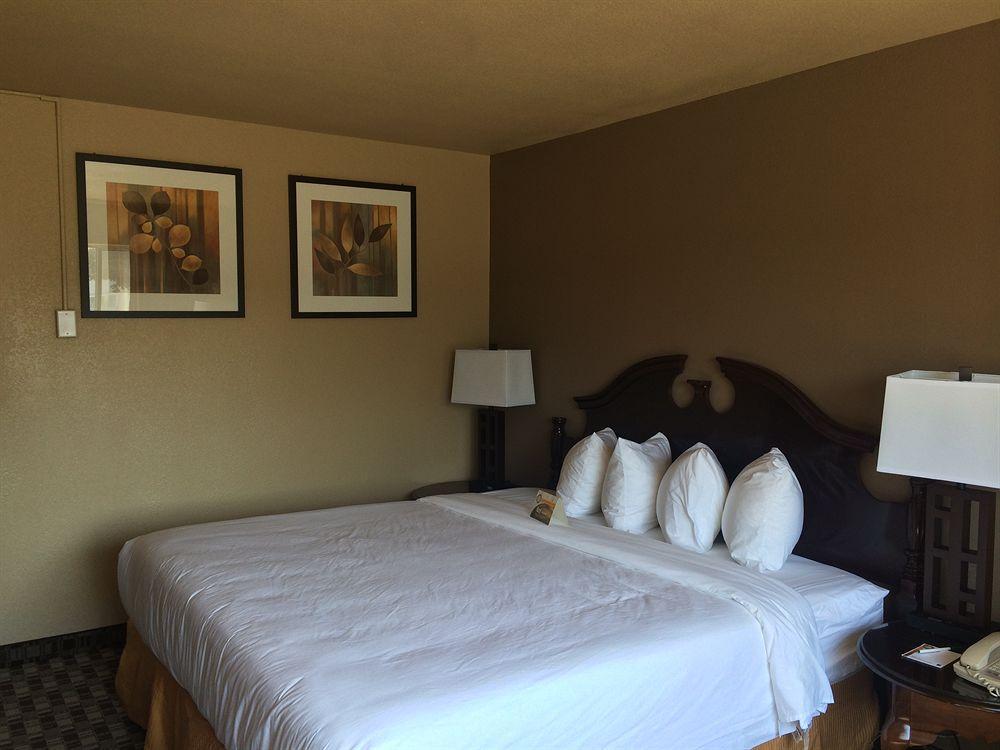 Quality Hotel, - Seattle